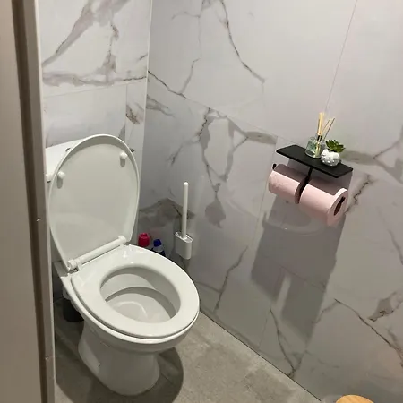 La Parenthese Poulouche アパート Allouagne